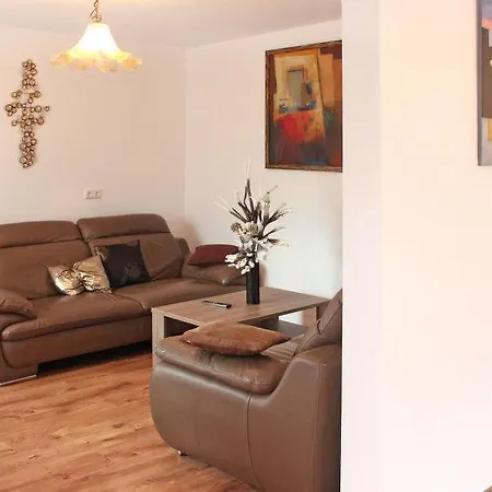 Sleeps 18 Pool Wifi Kollnburg