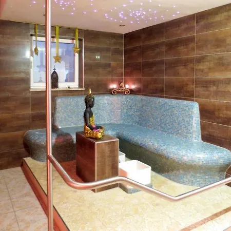 Sleeps 18 Pool Wifi Σπίτι διακοπών *